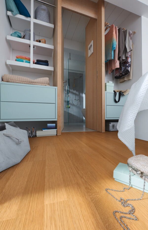 462_laminate_LC150_Ambiente_R01-600x934